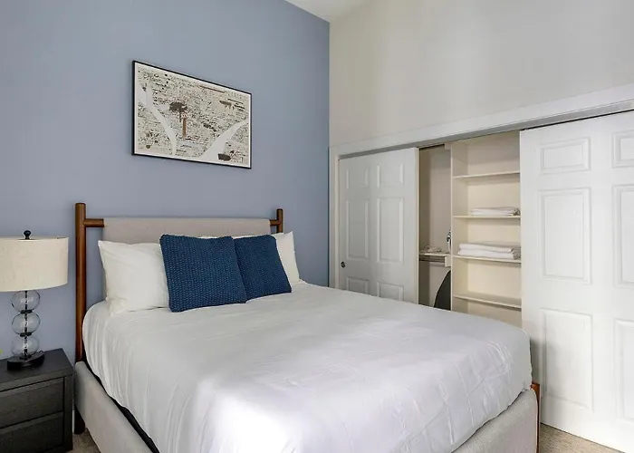 Landing Modern In Bricktown Apartment *