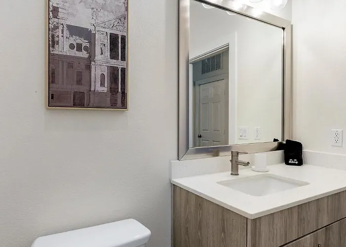 Landing Modern In Bricktown