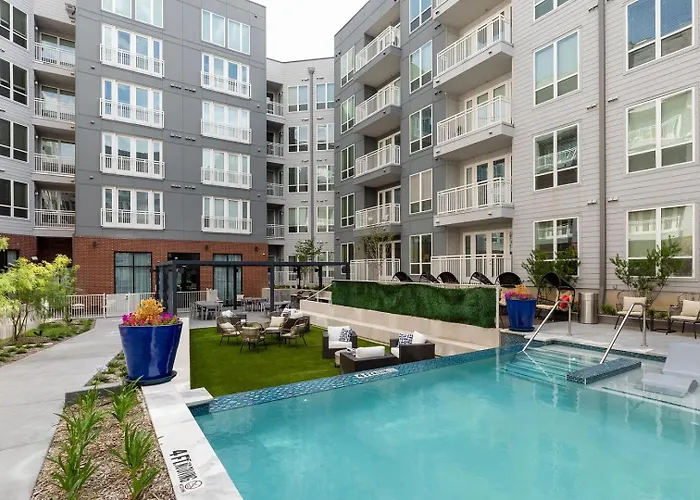Apartment Landing Modern In Bricktown Fort Worth