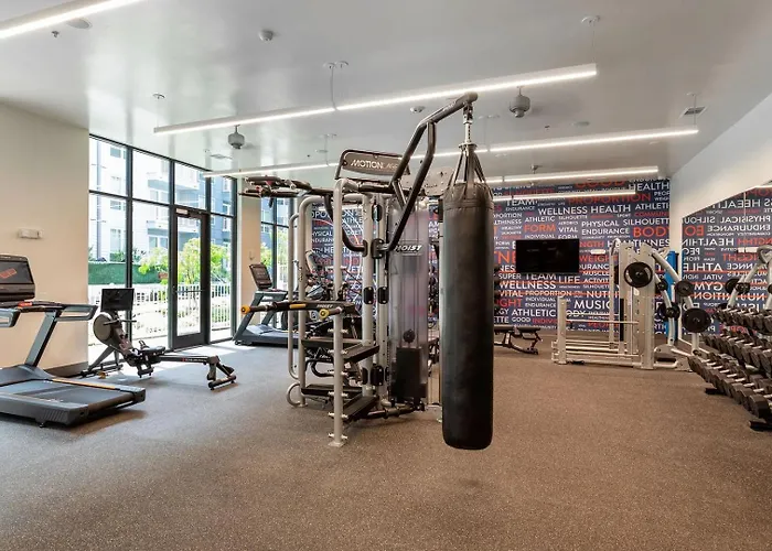 Landing Amazing Studio In Bricktown * Fort Worth