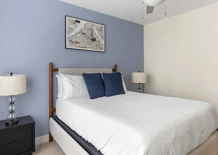 Landing Modern In Bricktown * Fort Worth