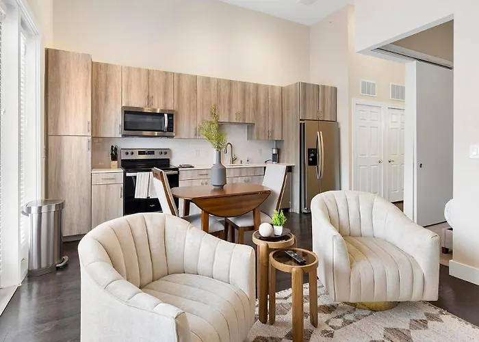 Landing Modern In Bricktown Apartment