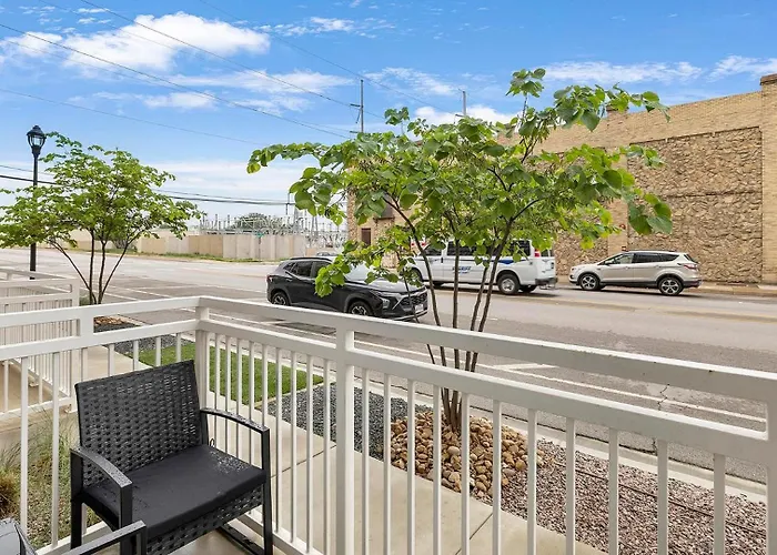 Landing Modern In Bricktown Apartment Fort Worth